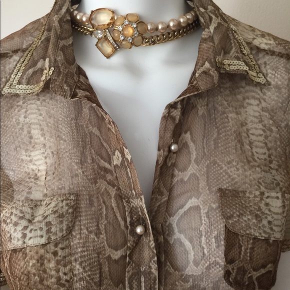 Castro Trend silk animal print short sleeve blouse - Picture 8 of 8